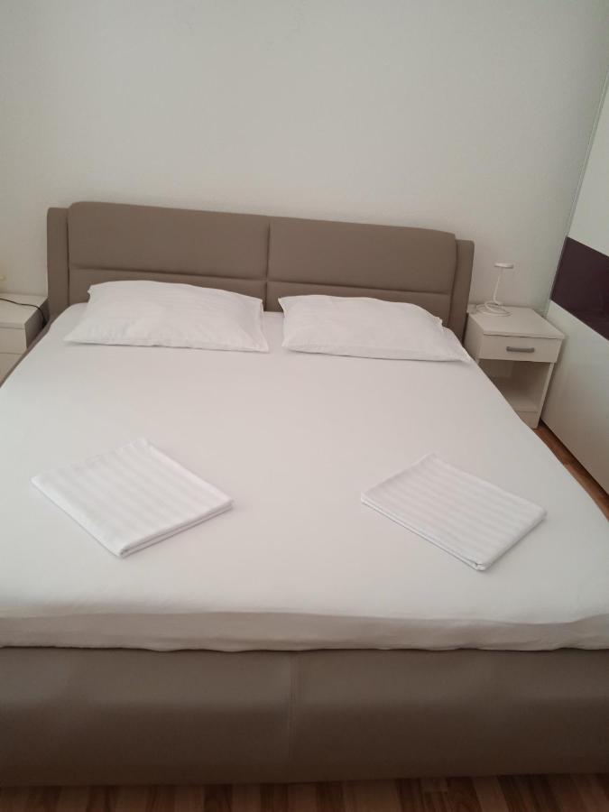 Apartment Davor Gradac  Eksteriør bilde